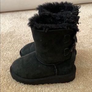 Toddler Uggs in black